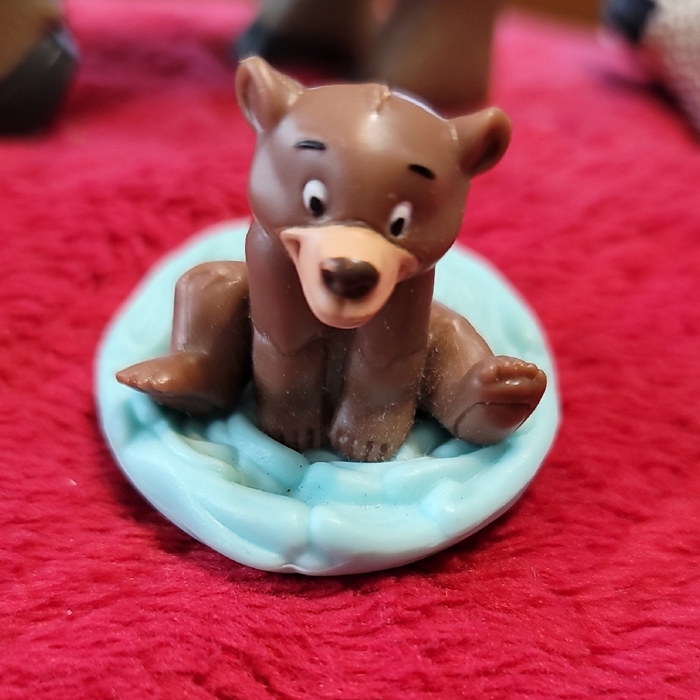 2003 Disney Brother Bear Koda Toy Water Spinning Top Sled
